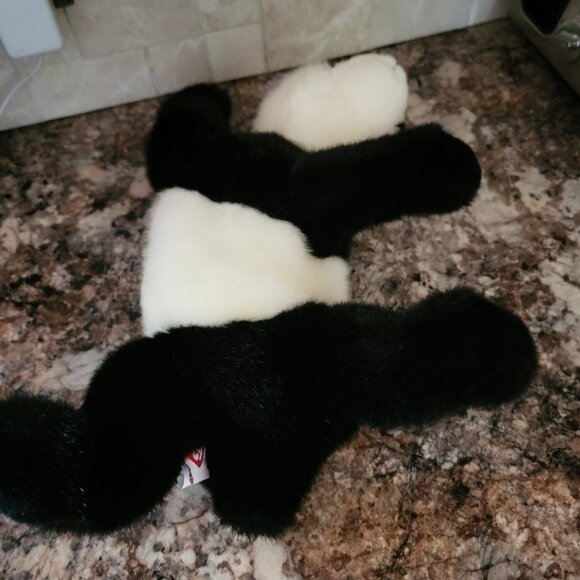 Vintage Ty Beanie Babies "Peking" Panda Plush Laying Beanie Buddy 1998 - Picture 3 of 4